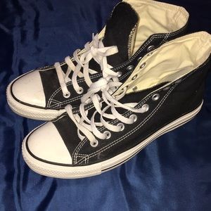 Chuck Taylor’s Sz 9 $15